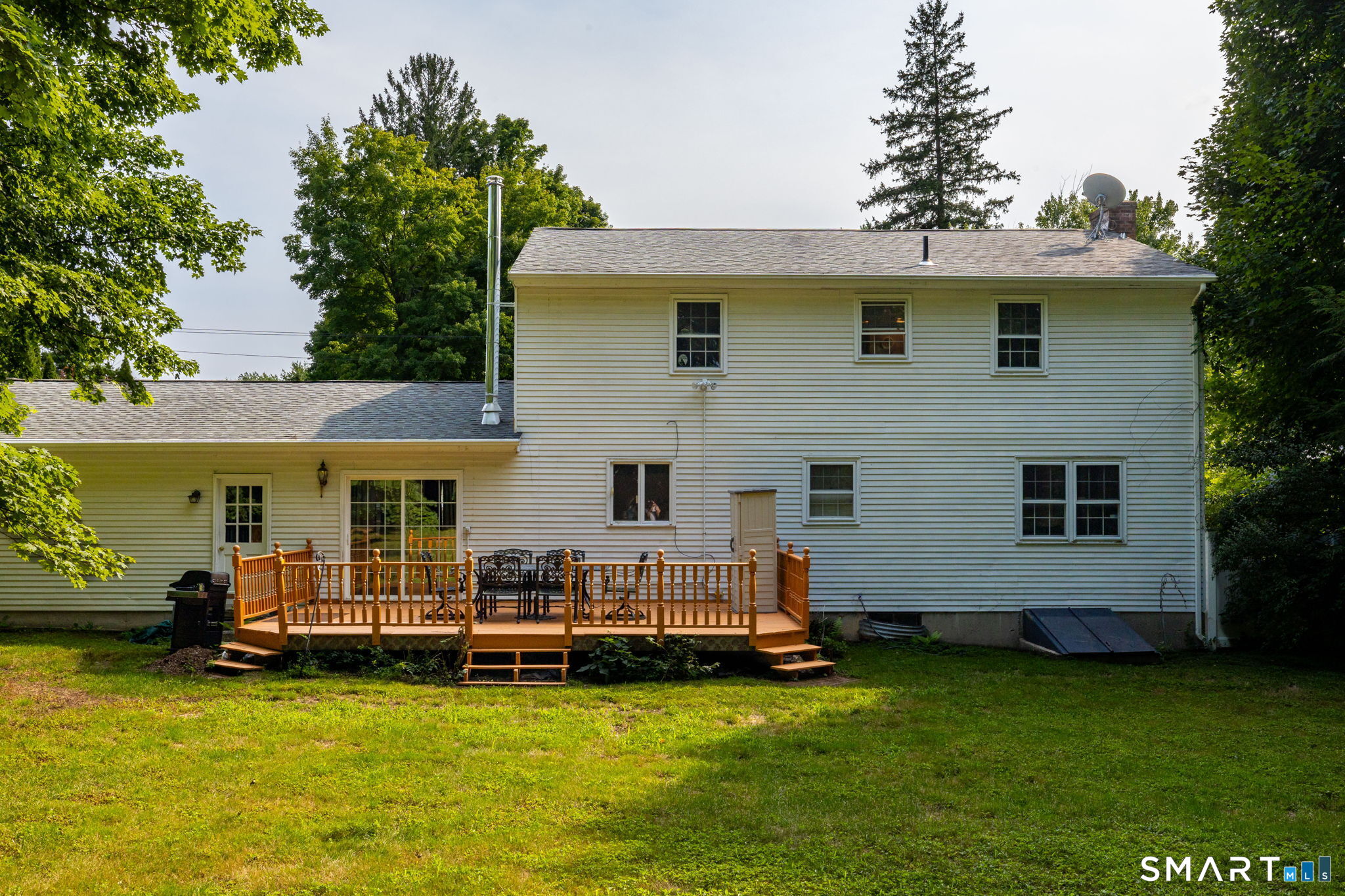 44 West District Road Farmington CT 06085