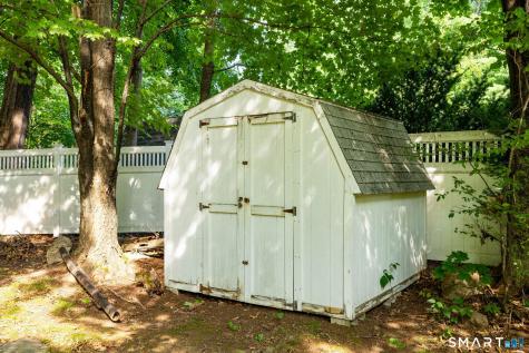 44 West District Road Farmington CT 06085