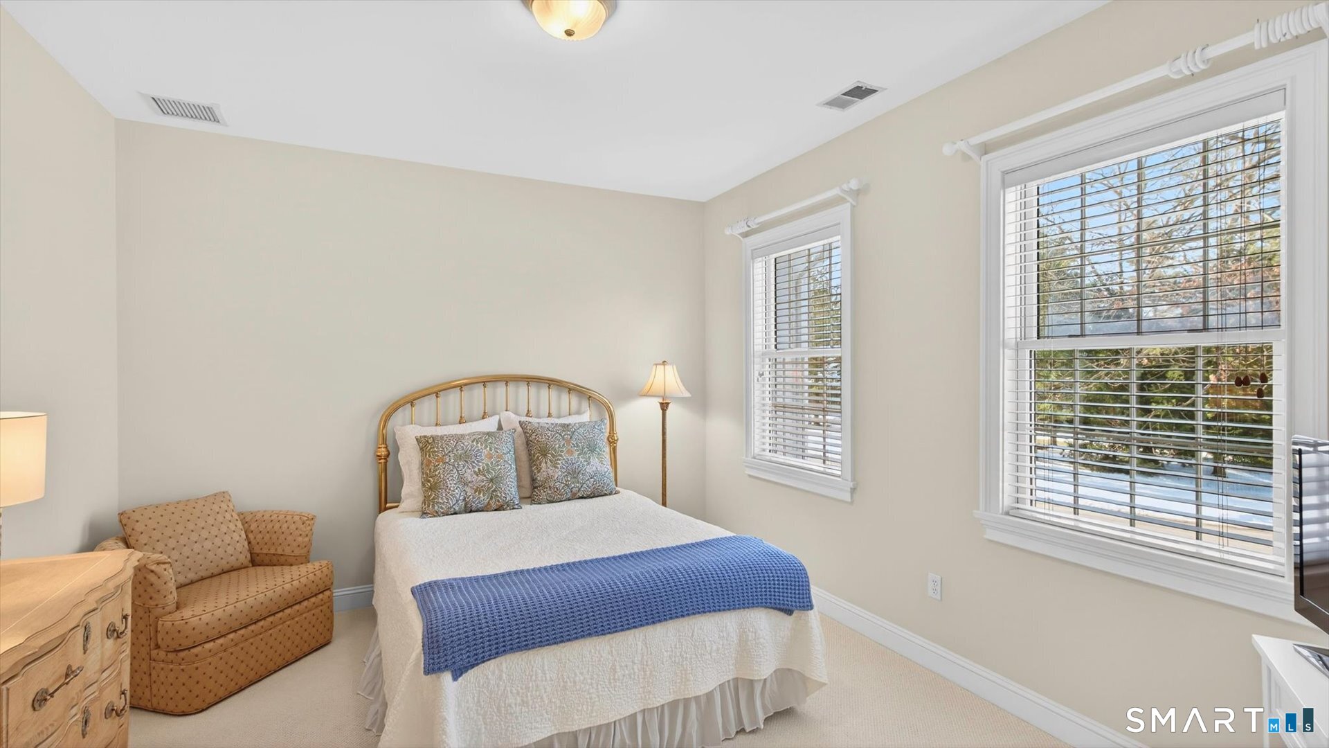 7 School House Lane Simsbury CT 06070