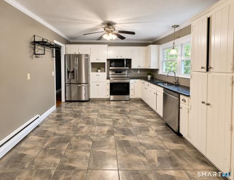 18 Overlook Road Ledyard CT 06335