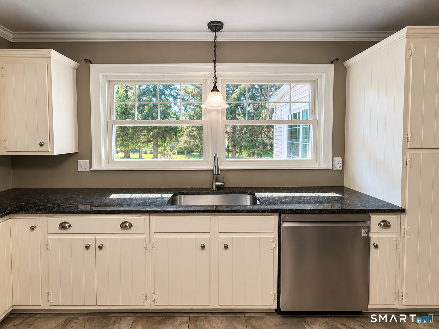 18 Overlook Road Ledyard CT 06335