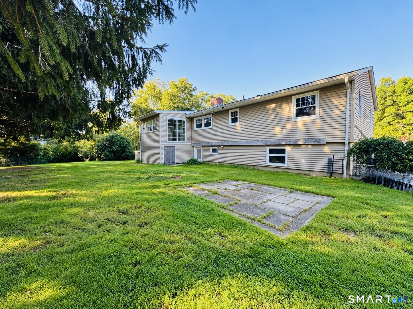 18 Overlook Road Ledyard CT 06335