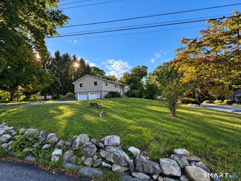 18 Overlook Road Ledyard CT 06335