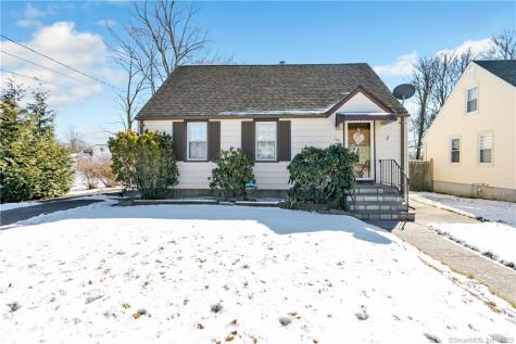 105 Mayflower Place Milford CT 06460