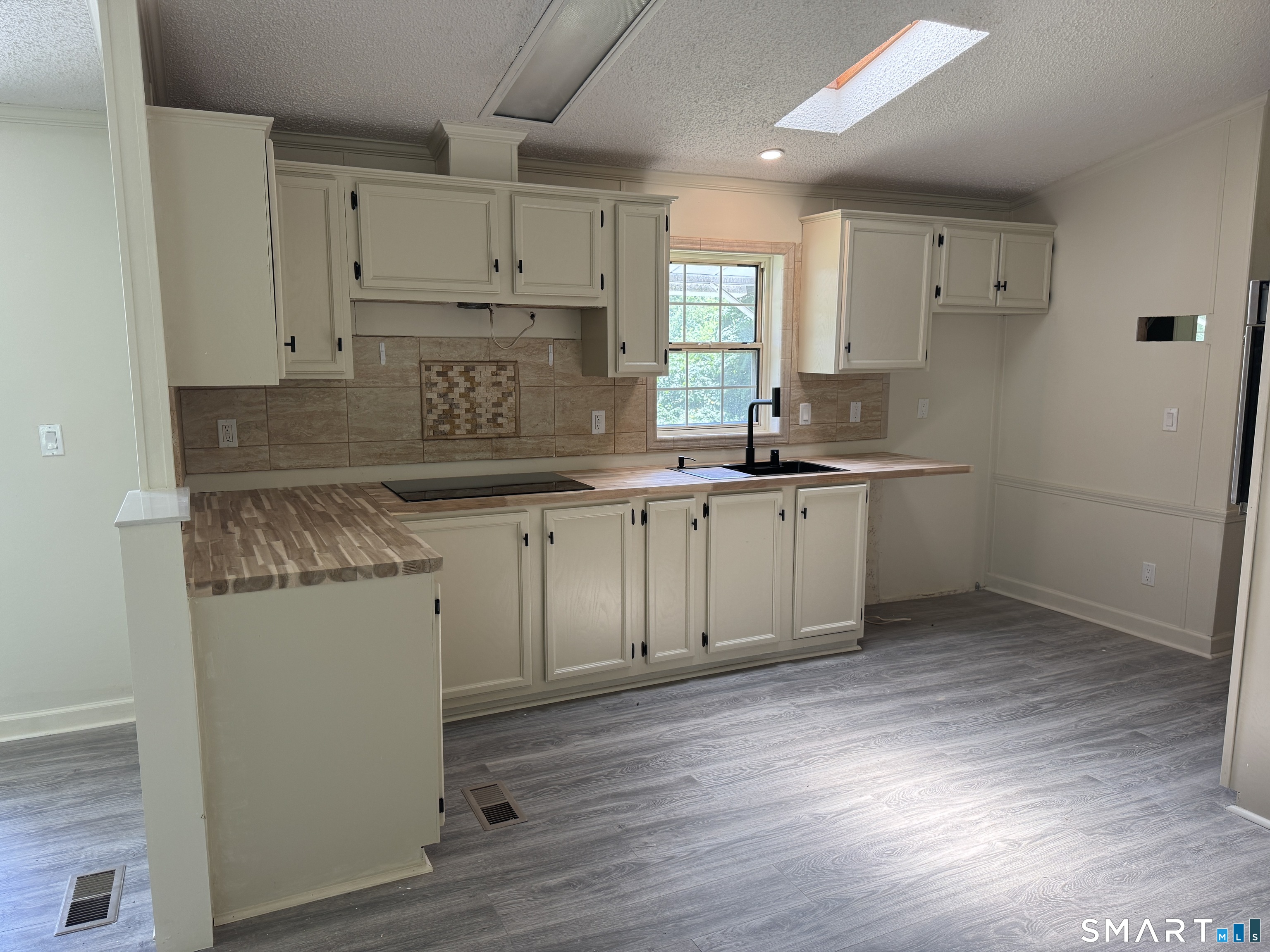 130 Williams Road Montville CT 06370