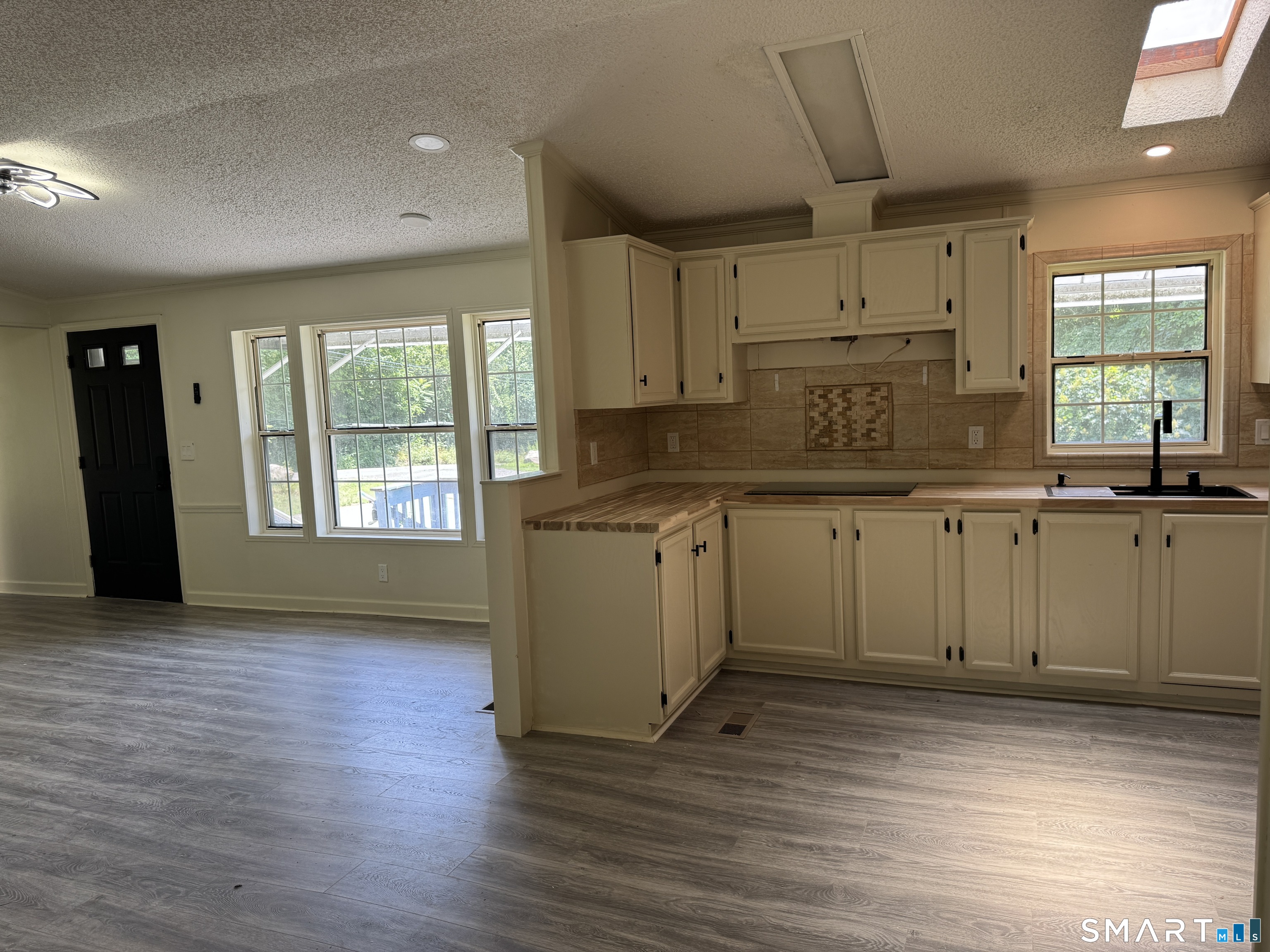 130 Williams Road Montville CT 06370