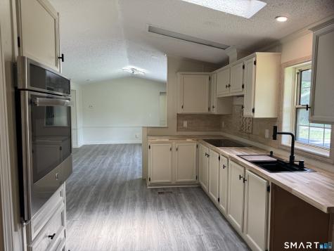 130 Williams Road Montville CT 06370