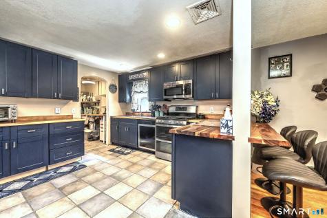 312 Old Point Road Milford CT 06460