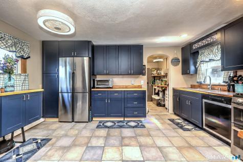 312 Old Point Road Milford CT 06460