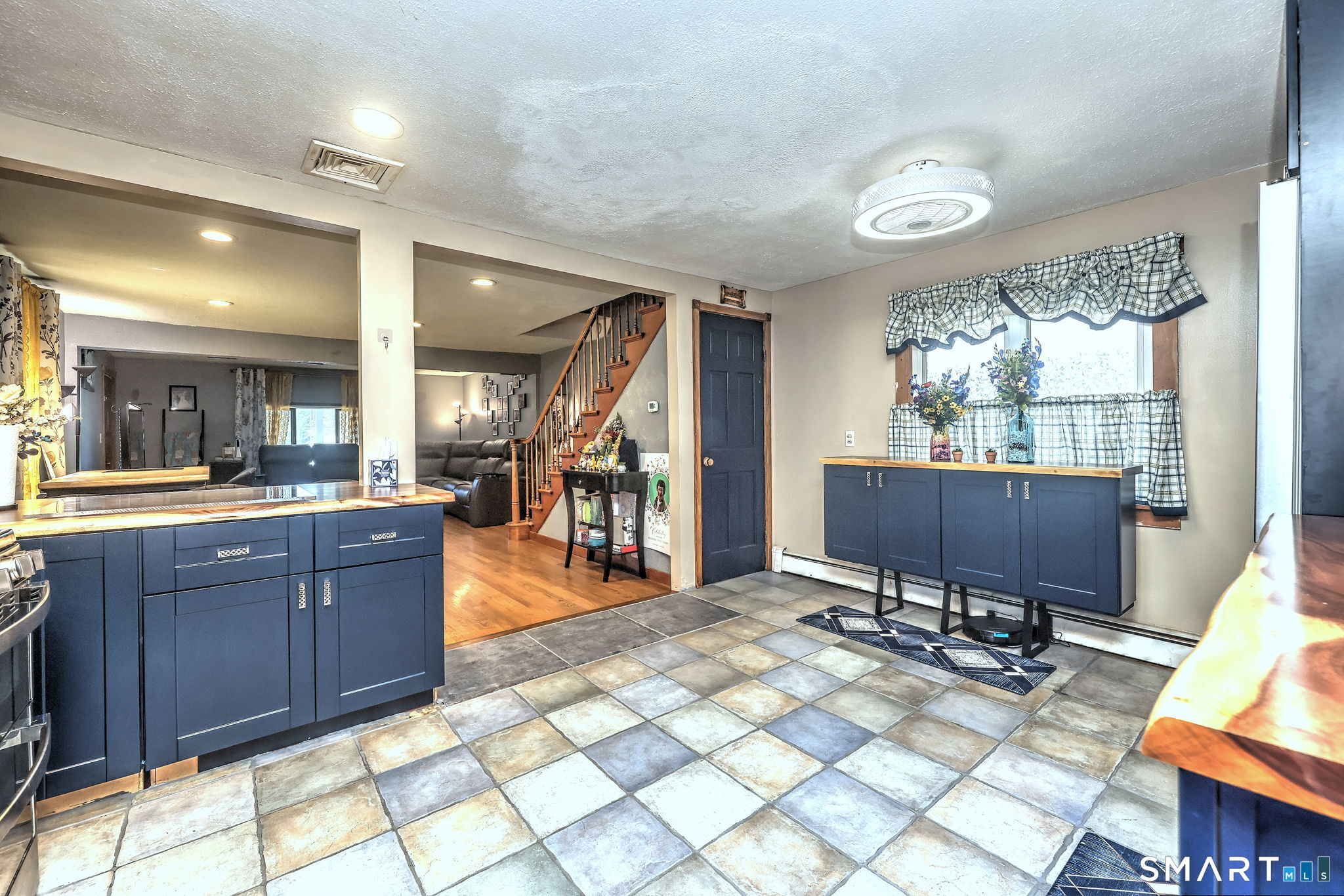 312 Old Point Road Milford CT 06460