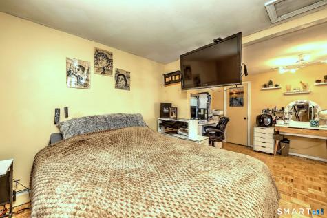 312 Old Point Road Milford CT 06460