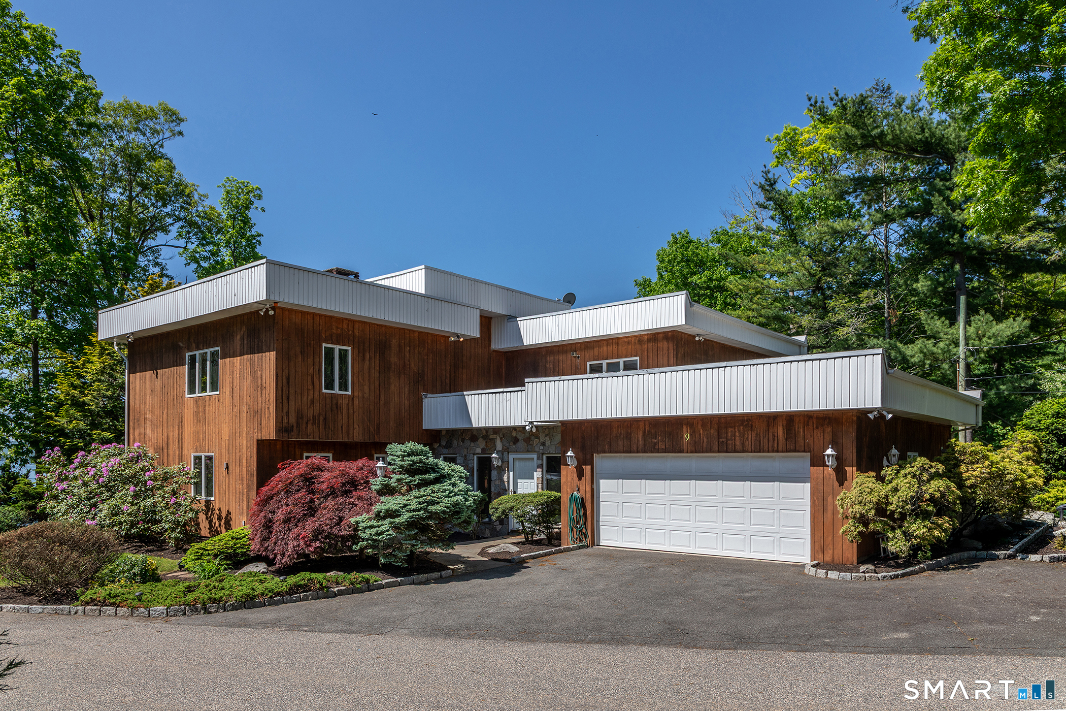 9 Oak Point Club New Milford CT 06776