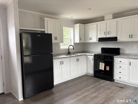 1251-4 Old Colony Road Wallingford CT 06492