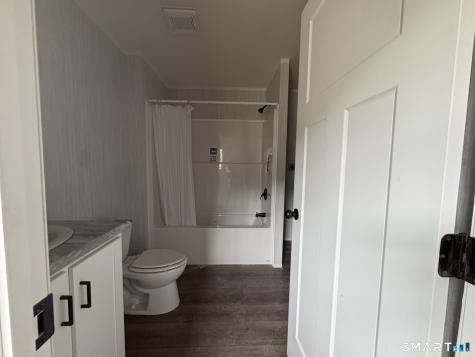 1251-4 Old Colony Road Wallingford CT 06492