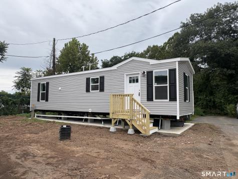1251-4 Old Colony Road Wallingford CT 06492