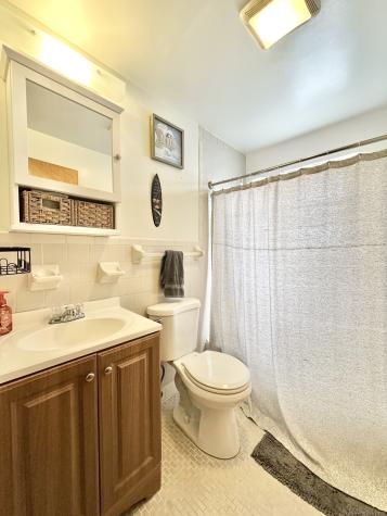 78 Corey Lane East Lyme CT 06357