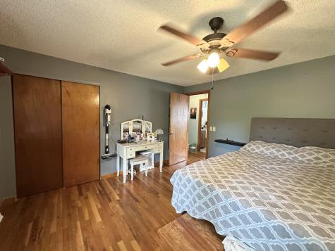 78 Corey Lane East Lyme CT 06357