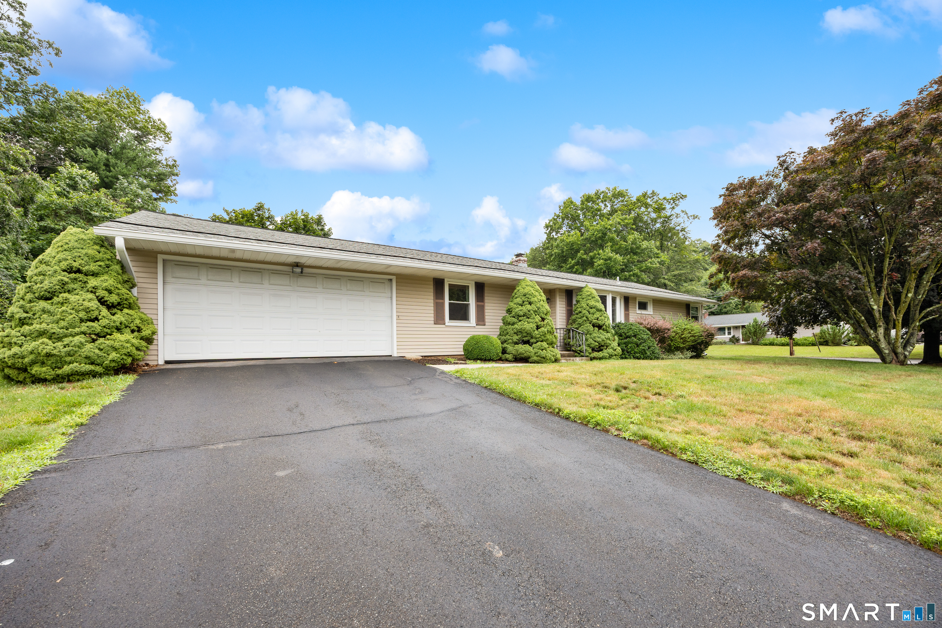 138 Magee Drive Hamden CT 06514