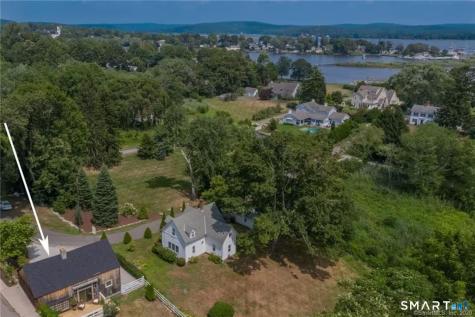 1 Benson Lane Essex CT 06426