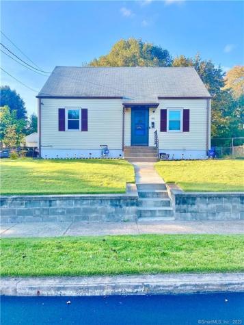 160 Twin Brook Road Hamden CT 06514