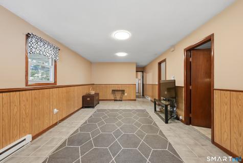 2 Ken Oaks Drive Danbury CT 06810
