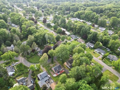 26 Fernbel Lane West Hartford CT 06107