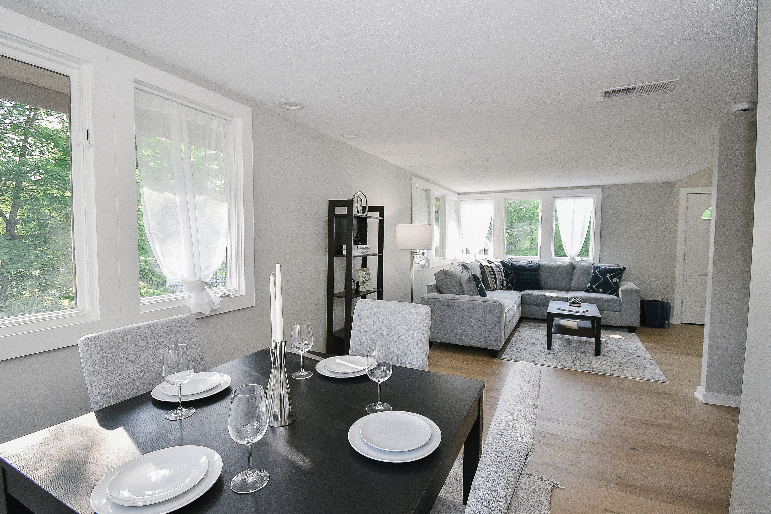 15 Elizabeth Road Canton CT 06019