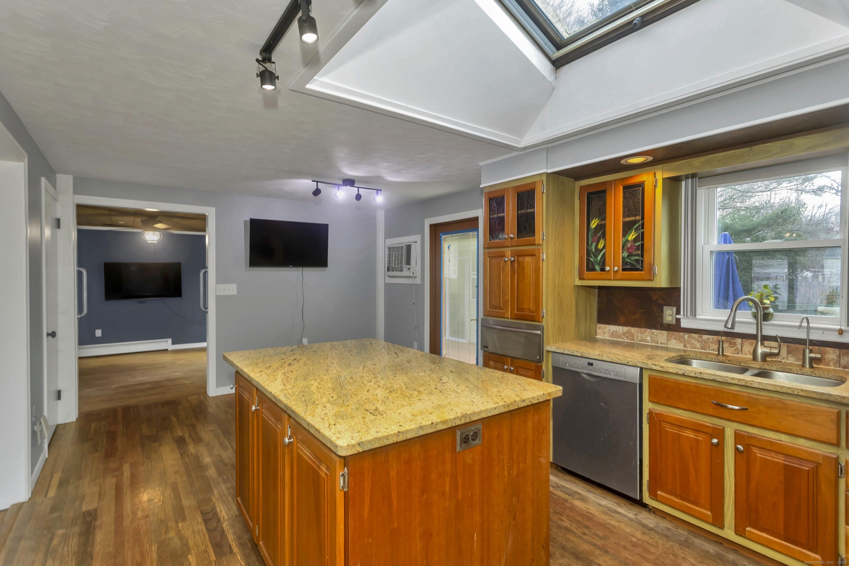 18 Hudson Street Enfield CT 06082