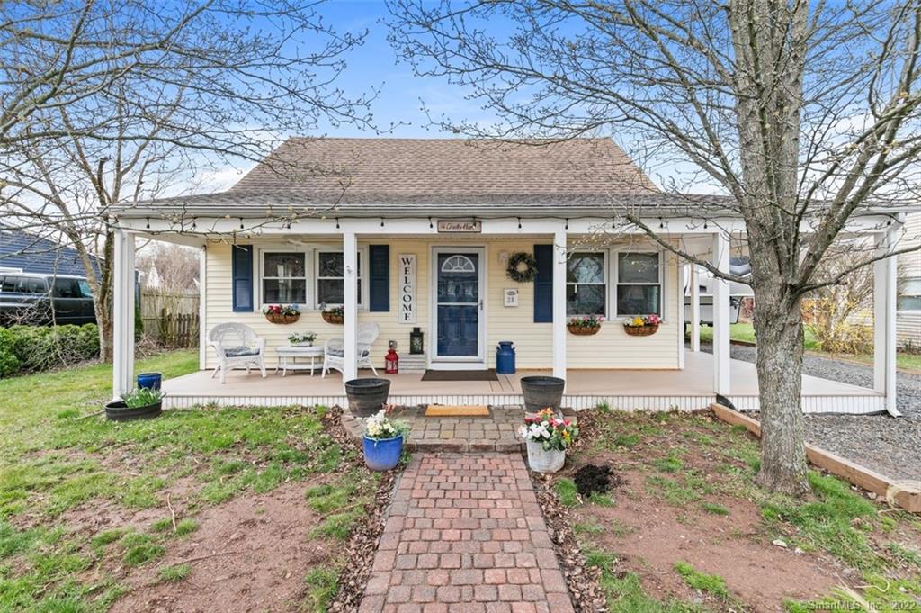 28 Greenway Place Meriden CT 06451