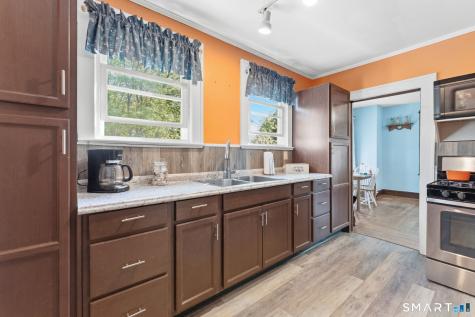 30 Maennerchor Avenue Norwich CT 06380