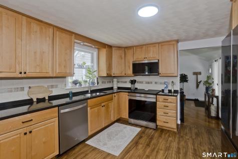 3 Birchwood Terrace Enfield CT 06082