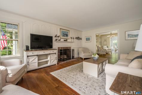 8 Squire Lane Essex CT 06426