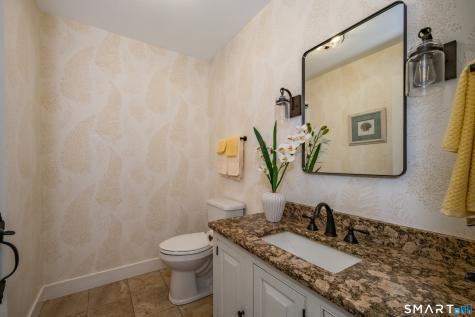 8 Squire Lane Essex CT 06426