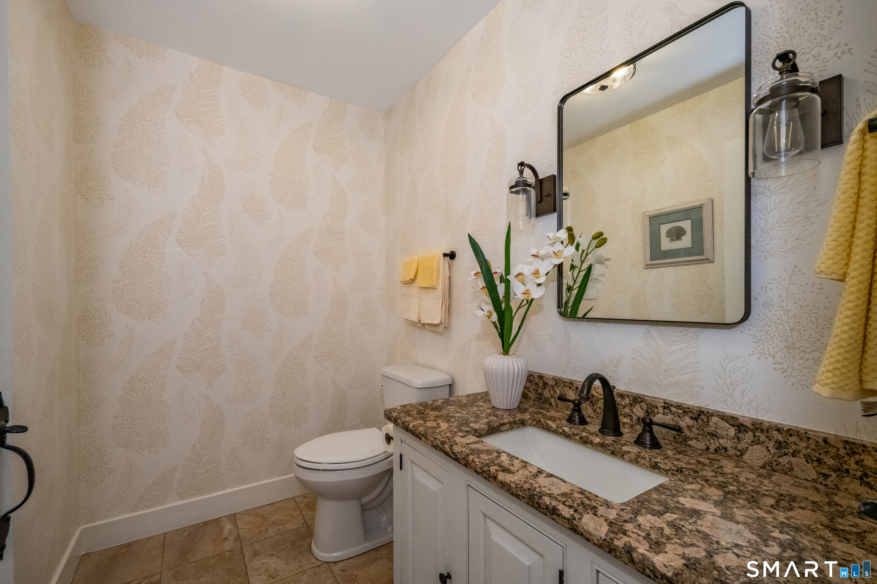 8 Squire Lane Essex CT 06426