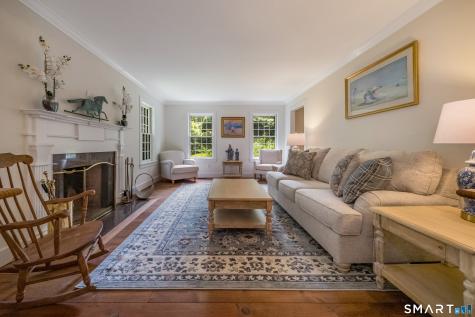 8 Squire Lane Essex CT 06426