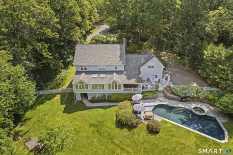 8 Squire Lane Essex CT 06426