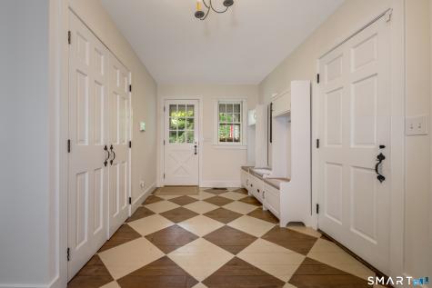 8 Squire Lane Essex CT 06426
