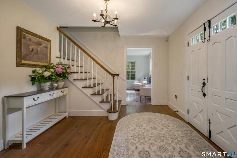 8 Squire Lane Essex CT 06426