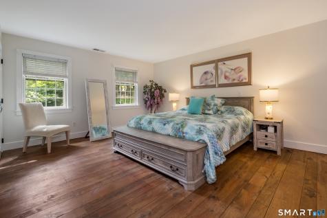 8 Squire Lane Essex CT 06426