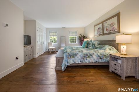 8 Squire Lane Essex CT 06426