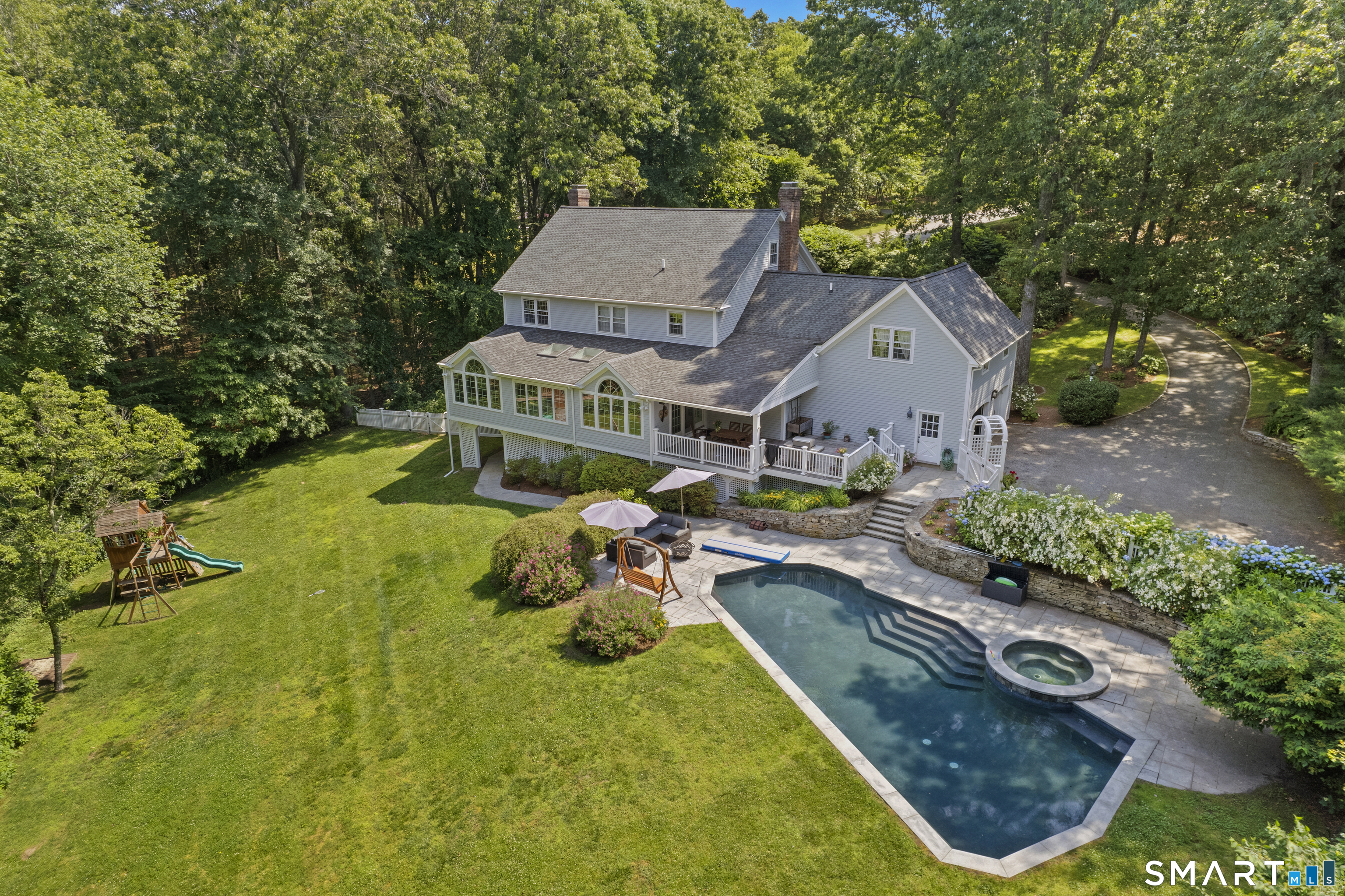 8 Squire Lane Essex CT 06426