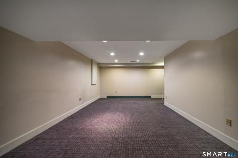 8 Squire Lane Essex CT 06426