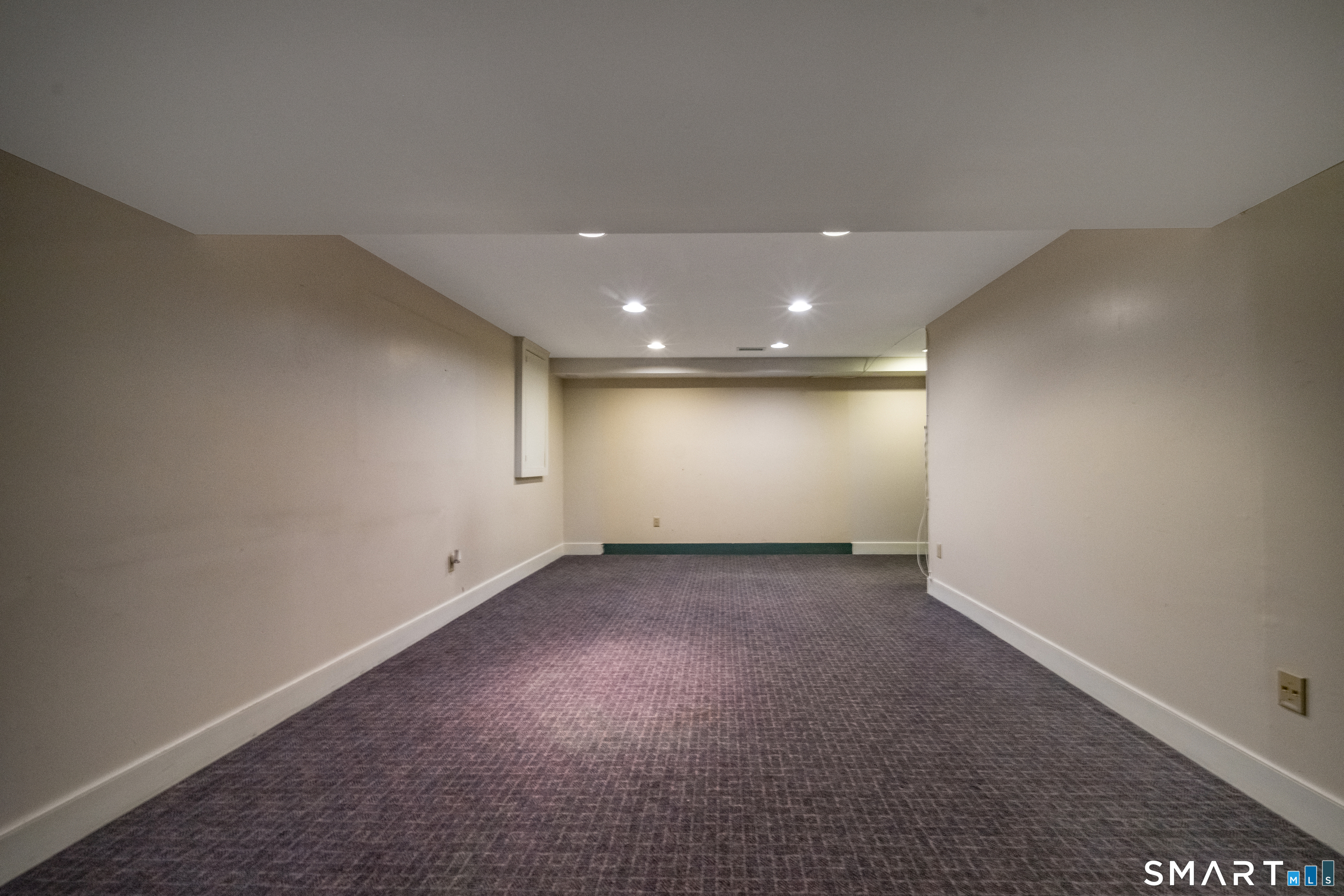 8 Squire Lane Essex CT 06426