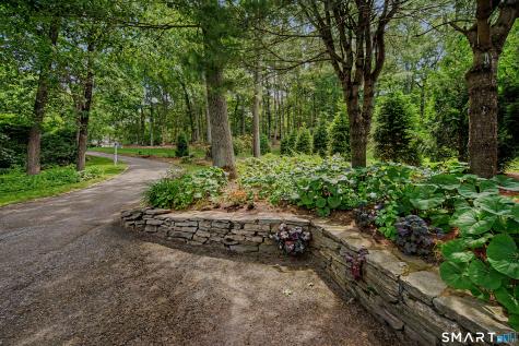 8 Squire Lane Essex CT 06426
