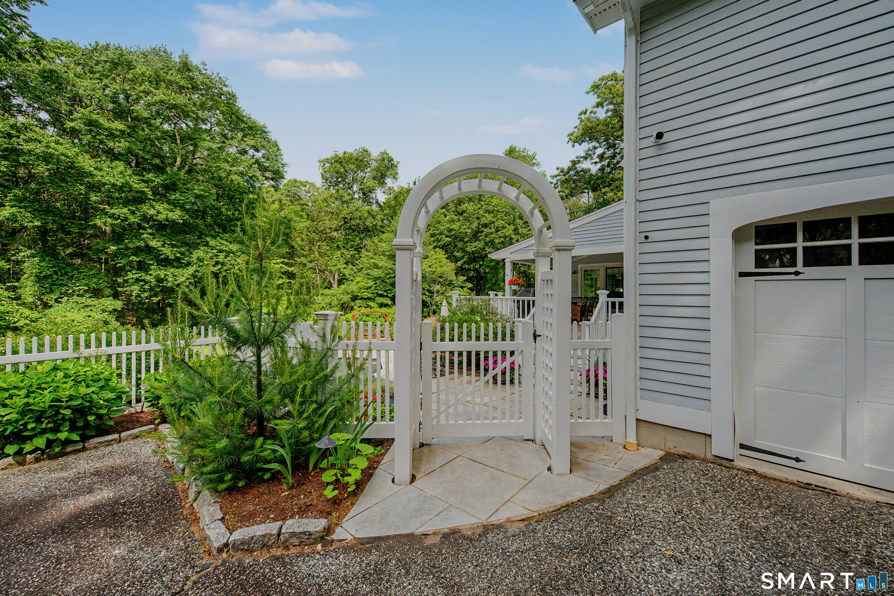 8 Squire Lane Essex CT 06426