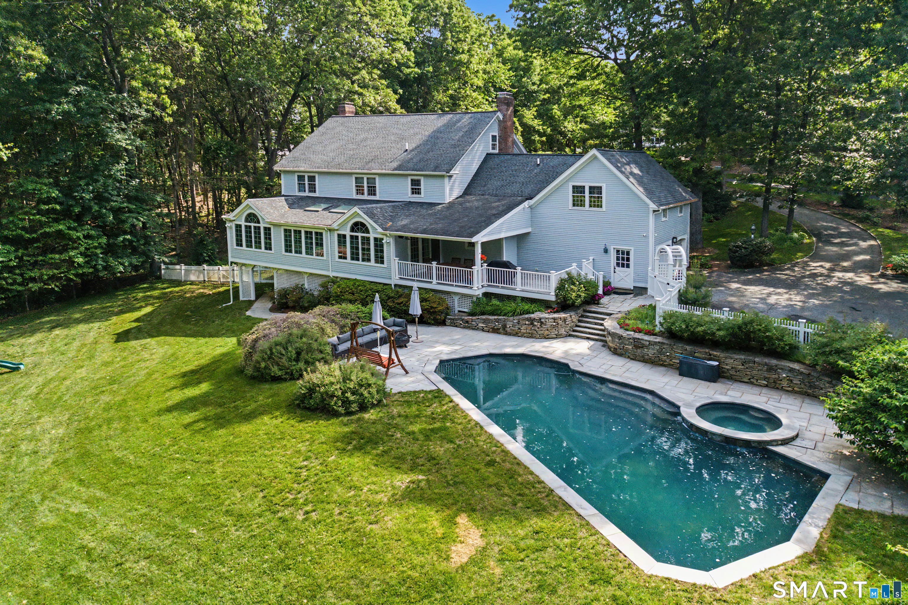 8 Squire Lane Essex CT 06426
