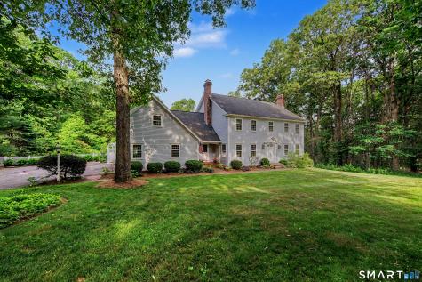 8 Squire Lane Essex CT 06426