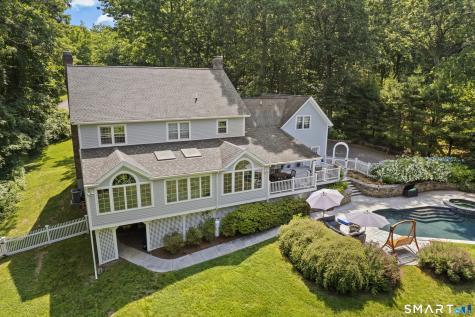 8 Squire Lane Essex CT 06426