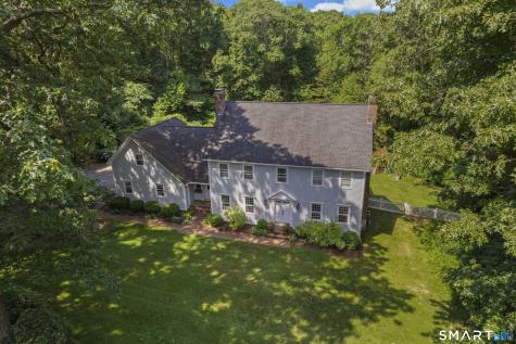 8 Squire Lane Essex CT 06426