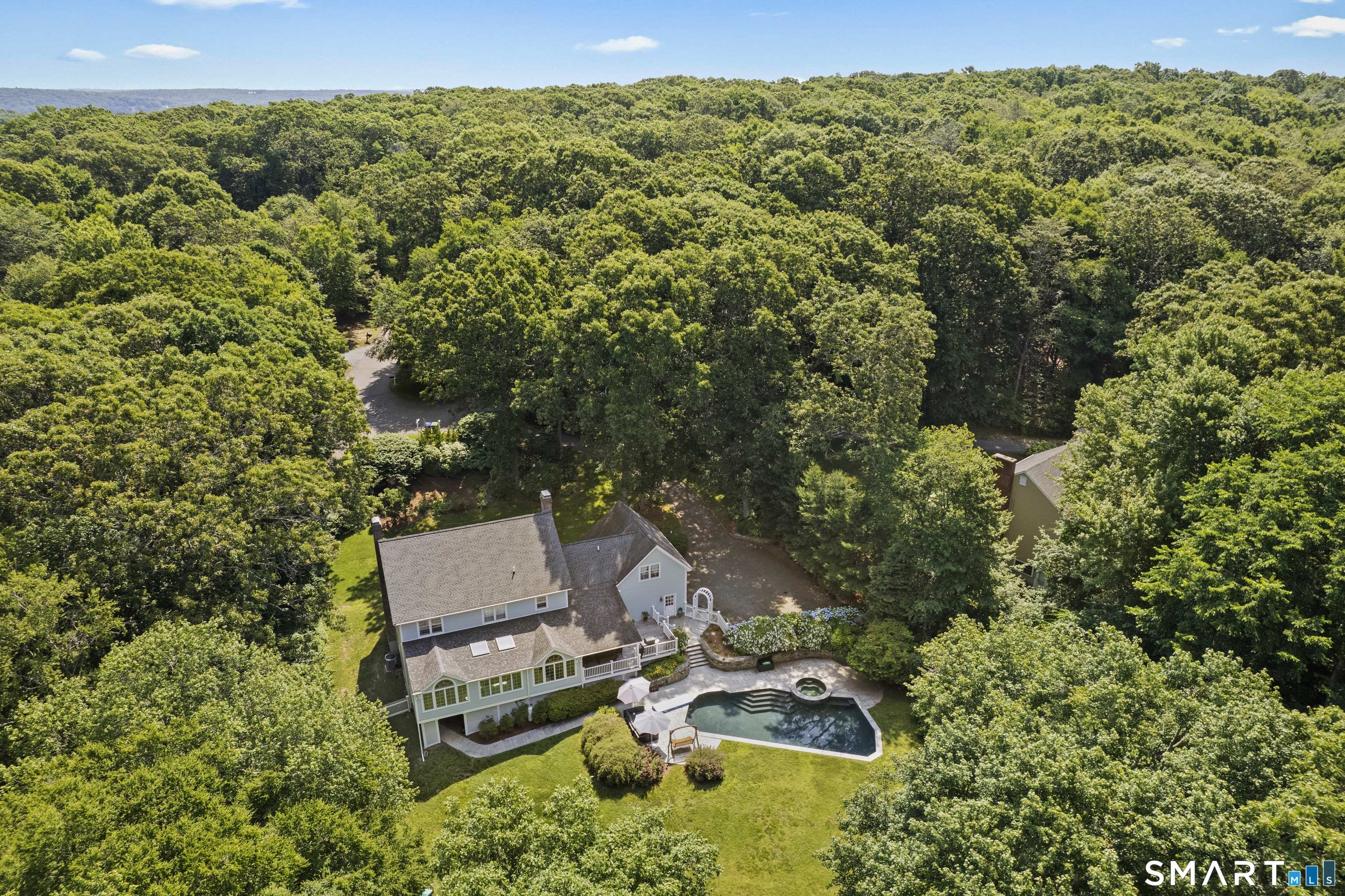 8 Squire Lane Essex CT 06426